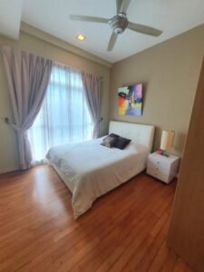Luxury serviced residence for sale at Binjai Residency, KLCC. 2,098 sq.ft., 3+1 bedrooms, 4 bathrooms, 2 car parks. Fully furnished with modern essentials. Facilities include swimming pool, sauna, gym, tennis courts, clubhouse, and 24-hour security. RM 2.1 million.