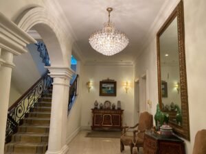 Luxurious 2-storey bungalow for sale. 10,500 sq.ft. built-up, 12,900 sq.ft. land, 6+3 bedrooms, 8 bathrooms, private lift in master bedroom, large private pool, fully fitted kitchen. Fire sale at RM 9 million. Freehold