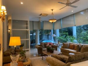 Luxurious 2-storey bungalow for sale. 10,500 sq.ft. built-up, 12,900 sq.ft. land, 6+3 bedrooms, 8 bathrooms, private lift in master bedroom, large private pool, fully fitted kitchen. Fire sale at RM 9 million. Freehold