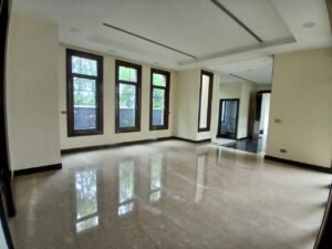 Luxury mansion in Taman Duta, KL – 5+3 rooms, 7+1 baths, private pool, jacuzzi, wine cellar, and premium features. Freehold, 16,000 sq.ft. built-up.