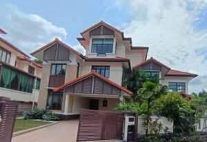 Exclusive bungalow for sale in Impian Bukit Tunku, Kuala Lumpur. Features 6 bedrooms, 7 bathrooms, 1 maid room, and a generous 7,373 sq.ft. land area. Price RM 7,000,000