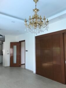 Luxury bungalow for sale in Impian Bukit Tunku, Kuala Lumpur. 4+1 bedrooms, 6 bathrooms, 1 maid room, garden, balcony, kitchen cabinet, bathtub, and air conditioning. Price RM 7,000,000.