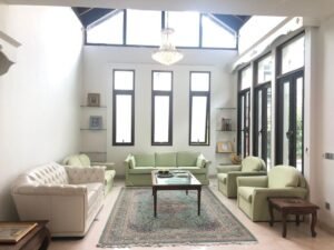Spacious semi-D house for sale at Tijani 2 South, Bukit Tunku. 4 bedrooms, 6 bathrooms, and 2 maid rooms. Featuring modern interiors, elevator, air conditioning, kitchen cabinets, and garden. Ideal for families in a prestigious location. Priced at RM 4,700,000.