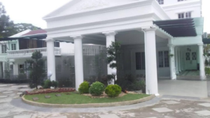 Spacious bungalow for sale at Bukit Tunku, Kenny Hills. Triplex design, 6 bedrooms, 8 bathrooms, 1 maid room, and 10 carparks. Partly furnished with a kitchen cabinet, balcony, air conditioners, bath tub, and garden. Sale price RM 7,500,000.