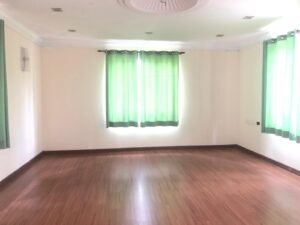 Prestigious freehold bungalow in Taman Seputeh featuring 6,800 sq.ft. land area, 4,500 sq.ft. modern built-up space with 7 bedrooms, lush greenery and convenient location near Mid Valley