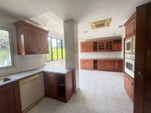 Spacious 5,081 sq.ft. colonial-style duplex in Sri Kenny featuring 4+2 bedrooms, partial furnishing, and prime location near KLCC and Bukit Tunku