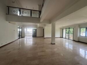 Spacious 5,081 sq.ft. colonial-style duplex in Sri Kenny featuring 4+2 bedrooms, partial furnishing, and prime location near KLCC and Bukit Tunku