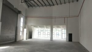 Premium industrial commercial space at Taman Perindustrian UB featuring 12,339 sq.ft. built-up area on 17,588 sq.ft. land with lift access, tall ceilings and strategic location adjacent to Rawang Exit