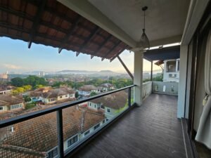 Elegant 5,000 sq.ft. furnished bungalow in Taman Sejati Hill Villa featuring 5+1 bedrooms, 6 bathrooms, dual living halls, and premium finishes on 6,000 sq.ft. freehold land in exclusive hillside development