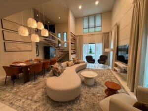 Spacious 7,000 sq.ft. fully furnished bungalow in Damansara Heights, with 4+1 bedrooms, 6 bathrooms, and prime Kuala Lumpur location near Bangsar and KL city.