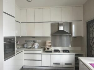 Spacious 3,133 sq.ft. fully furnished condominium in Tijani 2 North, with 4+1 bedrooms, pool, gym, and lush green surroundings in a prestigious Kuala Lumpur location.