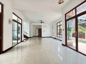 Spacious 4,000+ sq.ft. semi-detached home in Duta Nusantara, featuring 5+2 bedrooms, 5 bathrooms, and freehold tenure in a prestigious Kuala Lumpur location.