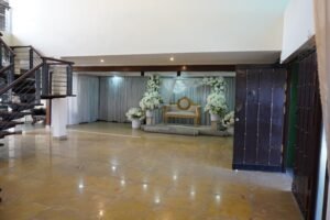 Spacious freehold bungalow in Ampang featuring 20,000 sq.ft. land, 9,000 sq.ft. built-up, 4+1 bedrooms, behind Lotus's and near future LRT.