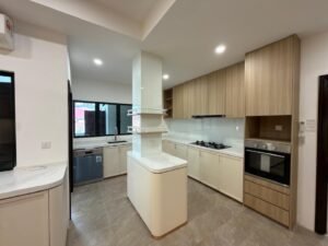 Renovated freehold penthouse in Bukit Tunku featuring huge lanai balcony with pool & greenery views, 4,300 sq.ft., 4+1 bedrooms, modern finishes.