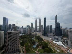 Luxurious duplex penthouse in KLCC featuring huge lanai balcony with direct Petronas Twin Towers view, private lift entrance, 7,298 sq.ft., freehold.