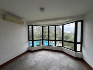 Freehold Tenure,Renovated Condition,Low-Rise & Low-Density Development,3+1 Bedrooms,4 Bathrooms,Swimming Pool,Tennis Court,Jogging Track,Playground,Sauna,Squash Court,Gated & Guarded,1 Covered Car Park