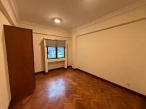 Freehold Tenure,Renovated Condition,Low-Rise & Low-Density Development,3+1 Bedrooms,4 Bathrooms,Swimming Pool,Tennis Court,Jogging Track,Playground,Sauna,Squash Court,Gated & Guarded,1 Covered Car Park