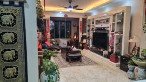 Spacious freehold condominium in Bukit Tunku featuring 1,646 sq.ft., 3+1 bedrooms, ensuite master bedroom, lanai balcony, and premium Kuala Lumpur location.