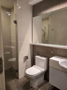 Renovated freehold condominium in Mont Kiara featuring 2,906 sq.ft., 4+1 bedrooms, 5+1 bathrooms, 3 car parks, and premium Kuala Lumpur location.