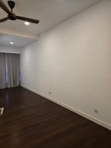 Renovated freehold condominium in Mont Kiara featuring 2,906 sq.ft., 4+1 bedrooms, 5+1 bathrooms, 3 car parks, and premium Kuala Lumpur location.