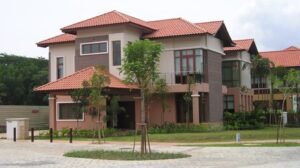Spacious freehold semi-detached house in Duta Nusantara featuring 4,000 sq.ft. built-up, 5+2 bedrooms, 5 bathrooms, and premium Kuala Lumpur location.