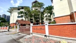 Freehold semi-detached house at Duta Nusantara Kuala Lumpur, 3,900 sq.ft. built-up on 4,036 sq.ft. land, 5+1 bedrooms, gated and guarded, tenanted investment property.