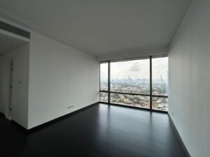 Freehold condominium for sale and rent at Pavilion Damansara Heights Kuala Lumpur, 2,803 sq.ft., 5+1 bedrooms, gated and guarded luxury development, selling at RM 5,800,000, rental from RM 19,000/month.