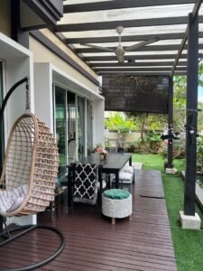 Freehold corner unit cluster house for sale and rent at Duta Tropika Kuala Lumpur, 3,700 sq.ft. built-up, 5+1 bedrooms, private garden, gated and guarded, selling at RM 4,500,000 or rental at RM 16,000 per month.