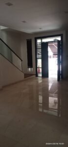 Freehold terrace house for rent at Duta Tropika Kuala Lumpur, 3,820 sq.ft. built-up on 2,400 sq.ft. land, 4+1 bedrooms, 2 covered car parks, gated and guarded, available August 2026 at RM 12,500 per month.