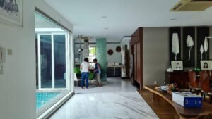 Fully furnished freehold bungalow for sale at Saujana Resort Golf Community Shah Alam Petaling Jaya, approximately 8,000 sq.ft. built-up on 10,280 sq.ft. land, 6 bedrooms, private gym, gated and guarded, selling at RM 7,500,000.